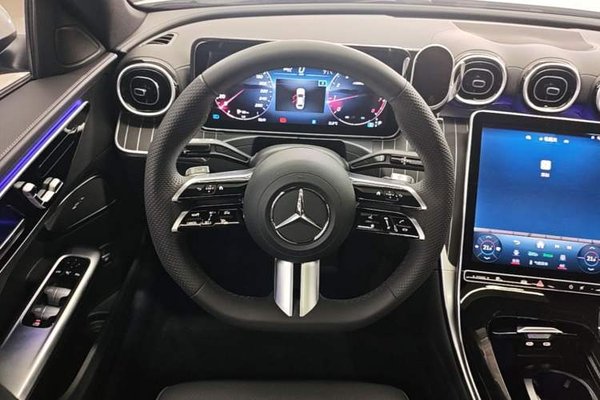 Mercedes-Benz C-Class 2023, 18200 км, за 28816 USD - фото 13