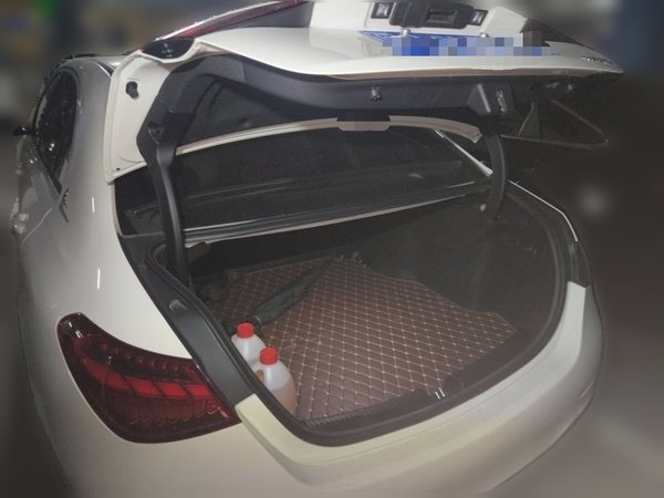 Mercedes-Benz C-Class 2023, 34100 км, за 28959 USD - фото 15