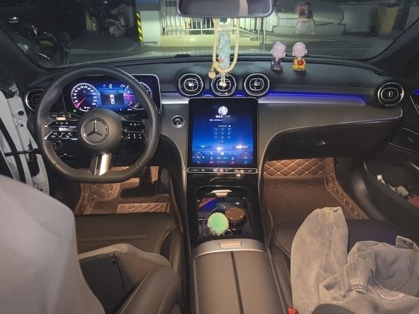 Mercedes-Benz C-Class 2023, 34100 км, за 28959 USD - фото 9