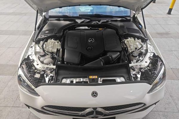 Mercedes-Benz C-Class 2023, 41100 км, за 29985 USD - фото 24