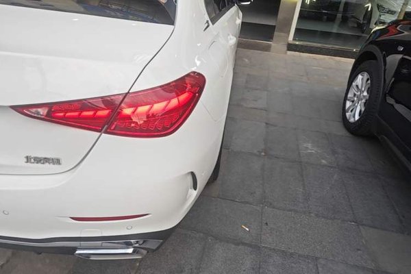 Mercedes-Benz C-Class 2023, 41100 км, за 29985 USD - фото 9