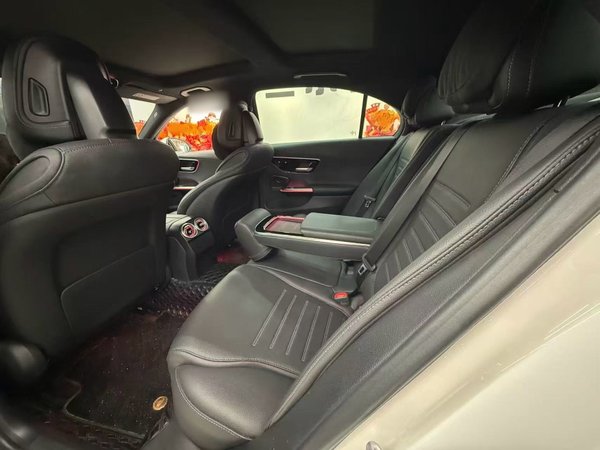 Mercedes-Benz C-Class 2023, 49000 км, за 30708 USD - фото 11