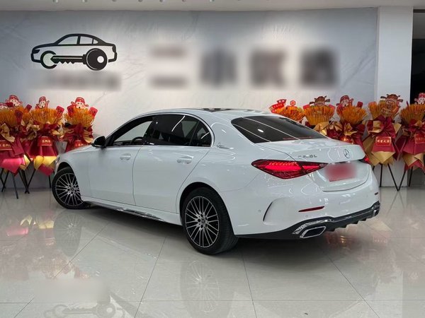 Mercedes-Benz C-Class 2023, 49000 км, за 30708 USD
