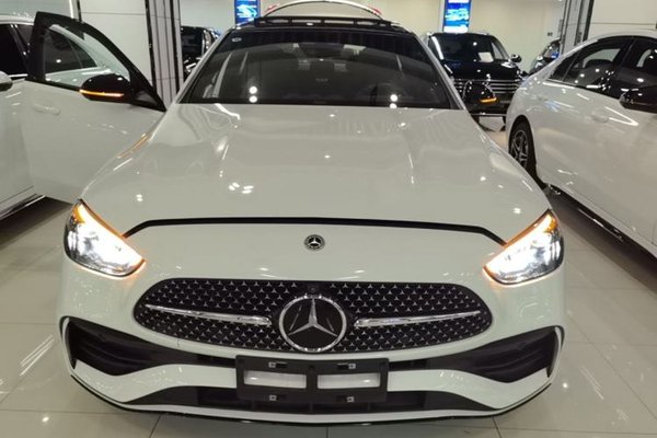 Mercedes-Benz C-Class 2024, 11700 км, за 35725 USD