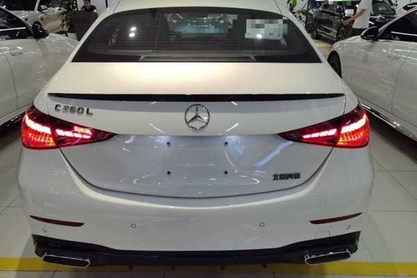 Mercedes-Benz C-Class 2024, 11700 км, за 35725 USD