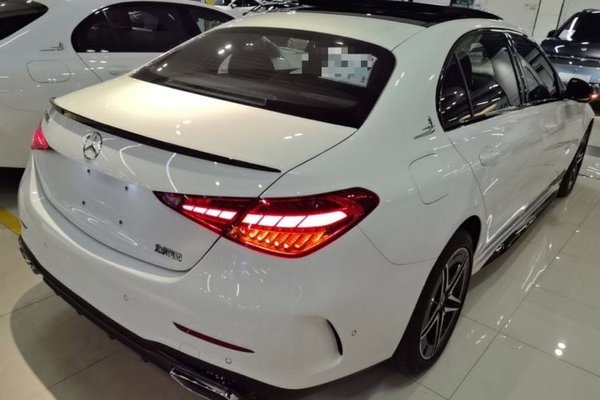 Mercedes-Benz C-Class 2024, 11700 км, за 35725 USD - фото 6