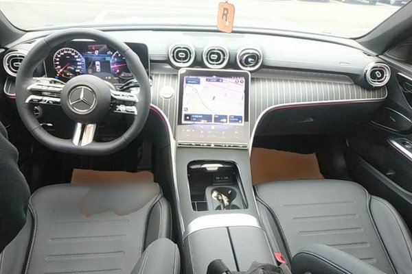 Mercedes-Benz C-Class 2024, 13600 км, за 32124 USD - фото 12