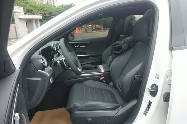 Mercedes-Benz C-Class 2024, 13600 км, за 32124 USD - фото 17