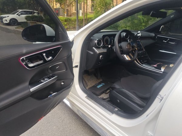 Mercedes-Benz C-Class 2024, 14900 км, за 32417 USD - фото 17