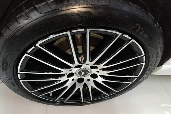 Mercedes-Benz C-Class 2024, 16500 км, за 33049 USD - фото 10