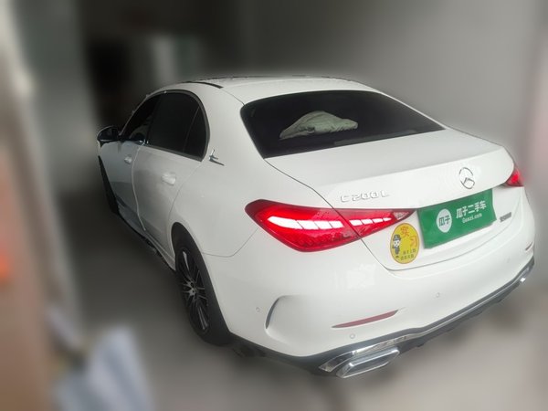 Mercedes-Benz C-Class 2024, 23900 км, за 29959 USD