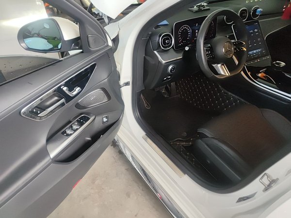 Mercedes-Benz C-Class 2024, 23900 км, за 29959 USD - фото 19