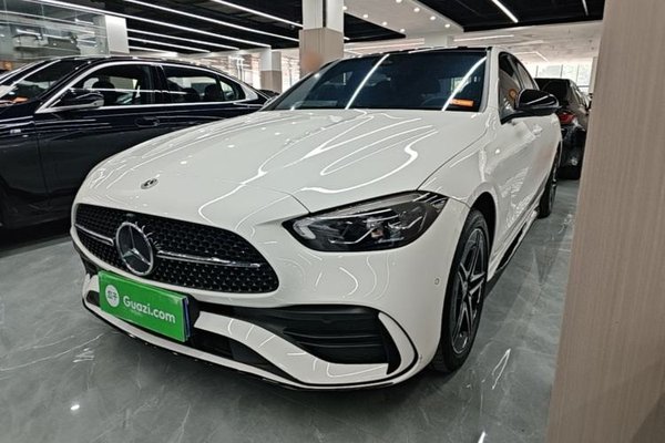Mercedes-Benz C-Class · 2024 год