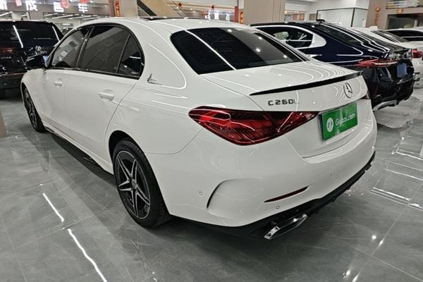 Mercedes-Benz C-Class 2024, 26400 км, за 35547 USD