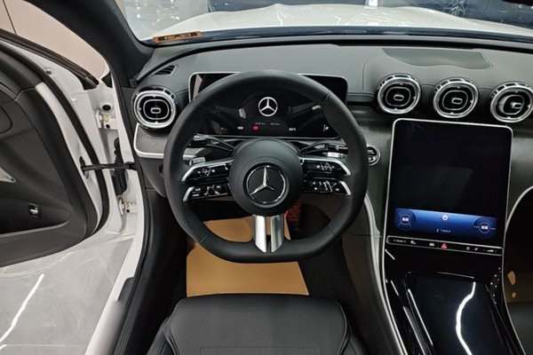 Mercedes-Benz C-Class 2024, 26400 км, за 35547 USD - фото 14