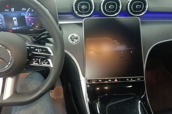 Mercedes-Benz C-Class 2024, 27100 км, за 31399 USD - фото 13