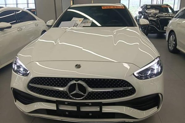 Mercedes-Benz C-Class 2024, 27100 км, за 31399 USD