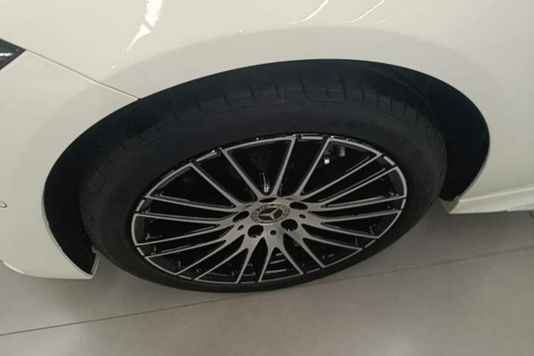 Mercedes-Benz C-Class 2024, 27100 км, за 31399 USD - фото 8