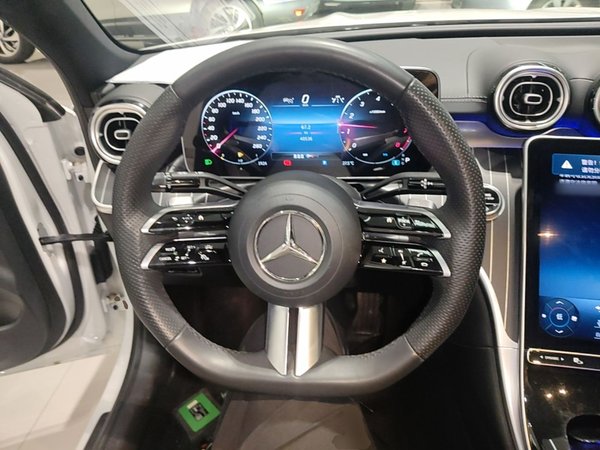 Mercedes-Benz C-Class 2024, 40500 км, за 29429 USD - фото 14