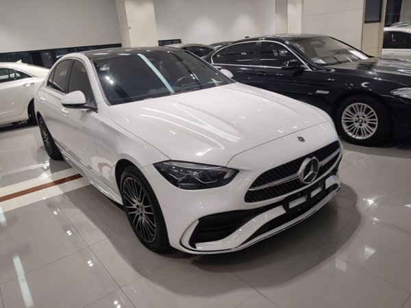 Mercedes-Benz C-Class 2024, 40500 км, за 29429 USD