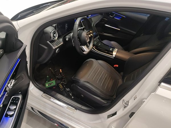 Mercedes-Benz C-Class 2024, 40500 км, за 29429 USD - фото 19