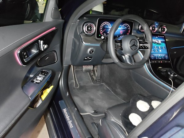 Mercedes-Benz C-Class 2025, 13899 км, за 33659 USD - фото 17