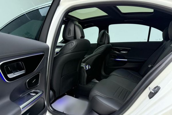 Mercedes-Benz C-Class 2025, 10900 км, за 36336 USD - фото 11