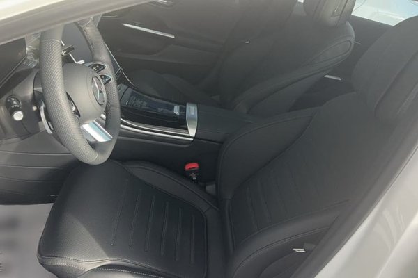 Mercedes-Benz C-Class 2025, 10900 км, за 36336 USD - фото 8