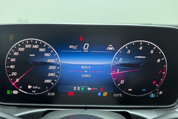 Mercedes-Benz C-Class 2025, 10900 км, за 36336 USD - фото 7