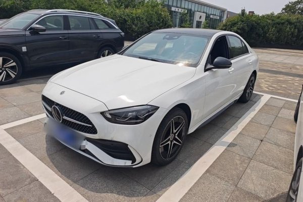 Mercedes-Benz C-Class · 2025 год