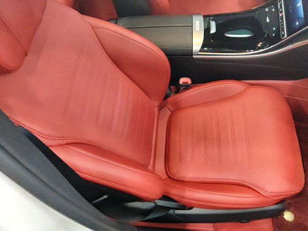 Mercedes-Benz C-Class 2025, 27700 км, за 35870 USD - фото 23