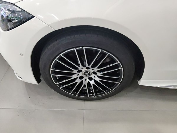Mercedes-Benz C-Class 2025, 27700 км, за 35870 USD - фото 8
