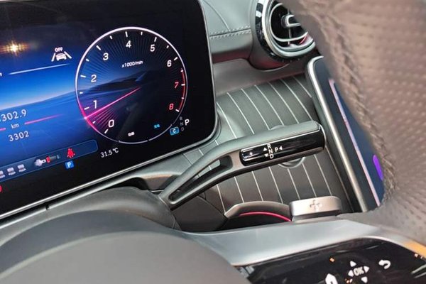 Mercedes-Benz C-Class 2026, 3300 км, за 39393 USD - фото 21