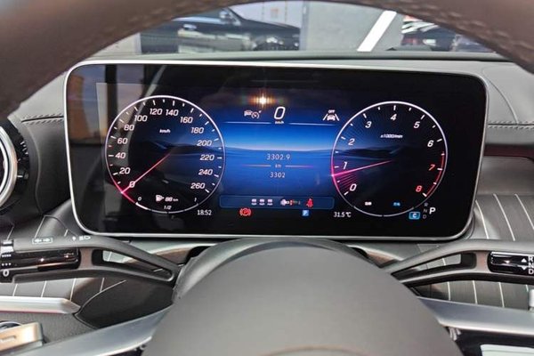 Mercedes-Benz C-Class 2026, 3300 км, за 39393 USD - фото 19