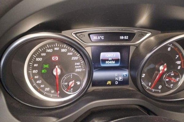 Mercedes-Benz CLA 2016, 90400 км, за 12051 USD - фото 9