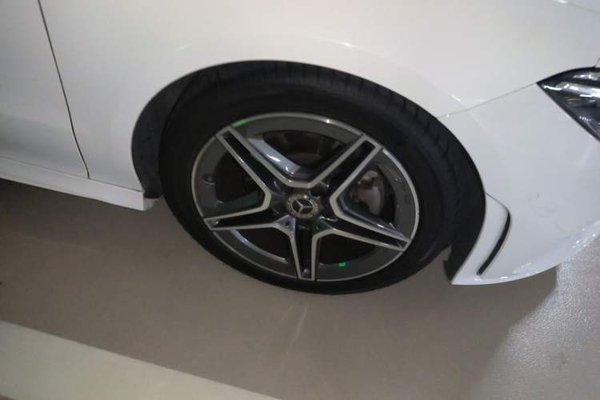 Mercedes-Benz CLA 2021, 62400 км, за 22991 USD - фото 8
