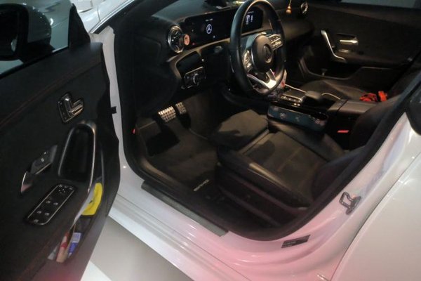 Mercedes-Benz CLA 2021, 62400 км, за 22991 USD - фото 19