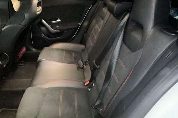 Mercedes-Benz CLA 2021, 62400 км, за 22991 USD - фото 20