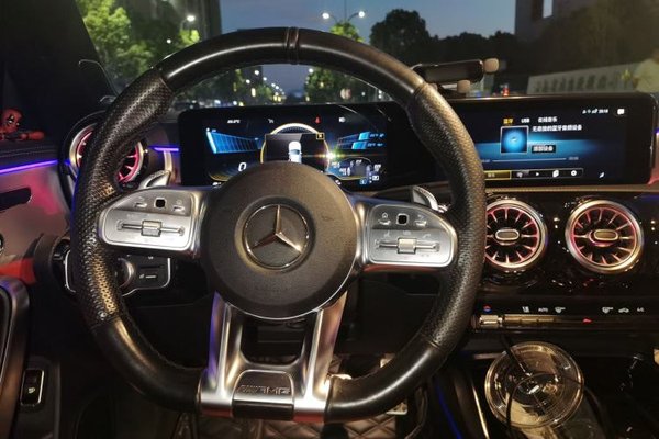 Mercedes-Benz CLA AMG 2021, 56600 км, за 30610 USD - фото 10