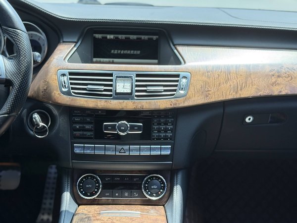 Mercedes-Benz CLS 2013, 109200 км, за 28281 USD - фото 12