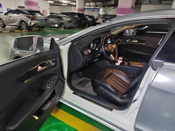 Mercedes-Benz CLS 2015, 105600 км, за 18520 USD - фото 17
