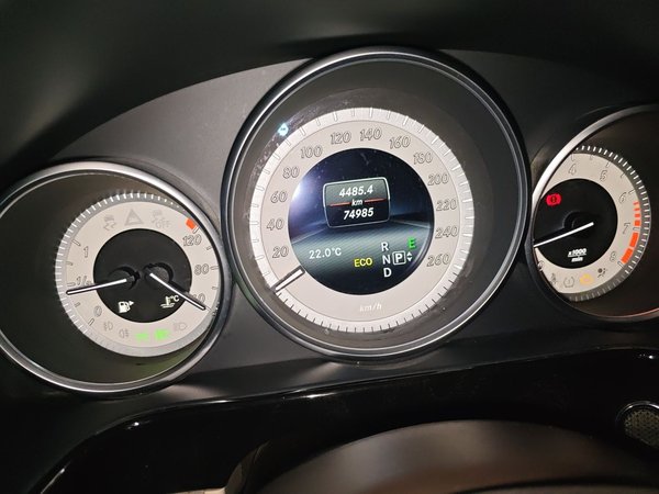 Mercedes-Benz E-Class 2014, 74900 км, за 9702 USD - фото 12