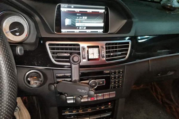 Mercedes-Benz E-Class 2014, 85300 км, за 9707 USD - фото 13