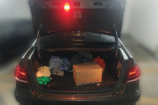 Mercedes-Benz E-Class 2015, 118800 км, за 11850 USD - фото 16