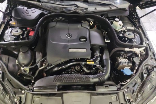 Mercedes-Benz E-Class 2015, 166600 км, за 12500 USD