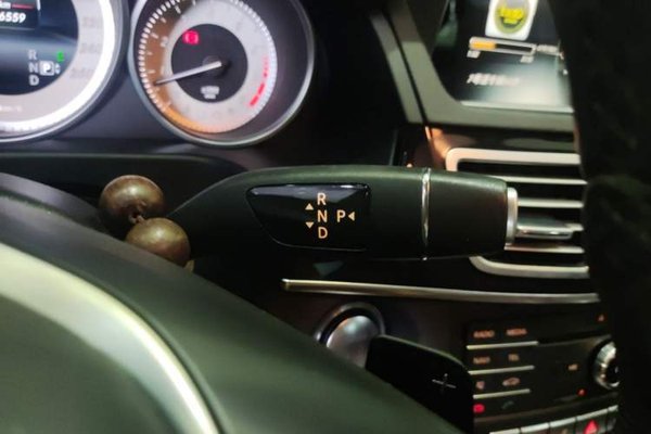 Mercedes-Benz E-Class 2015, 166600 км, за 12500 USD - фото 16