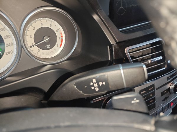 Mercedes-Benz E-Class 2015, 166600 км, за 12675 USD - фото 17