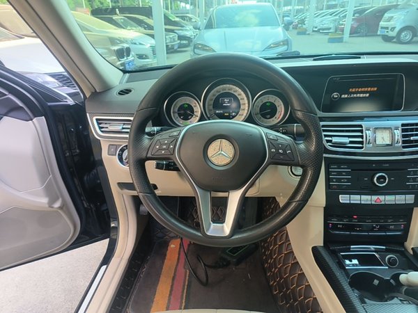 Mercedes-Benz E-Class 2015, 195800 км, за 11997 USD
