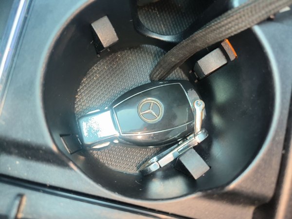 Mercedes-Benz E-Class 2015, 195800 км, за 11997 USD