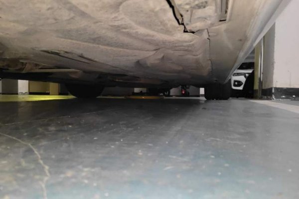 Mercedes-Benz E-Class 2015, 123600 км, за 10599 USD - фото 29
